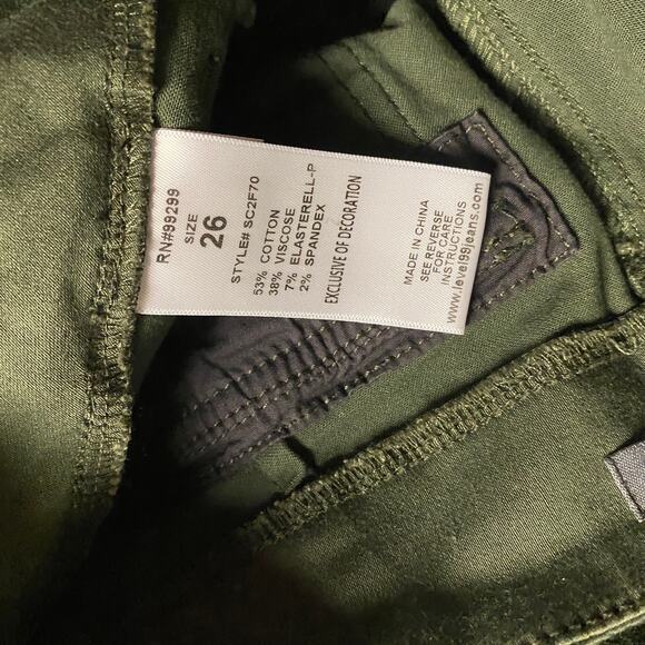 Level99 Woodland Green Skinny Leg Utility Cropped Pants Women's Size 26 - Picture 8 of 9